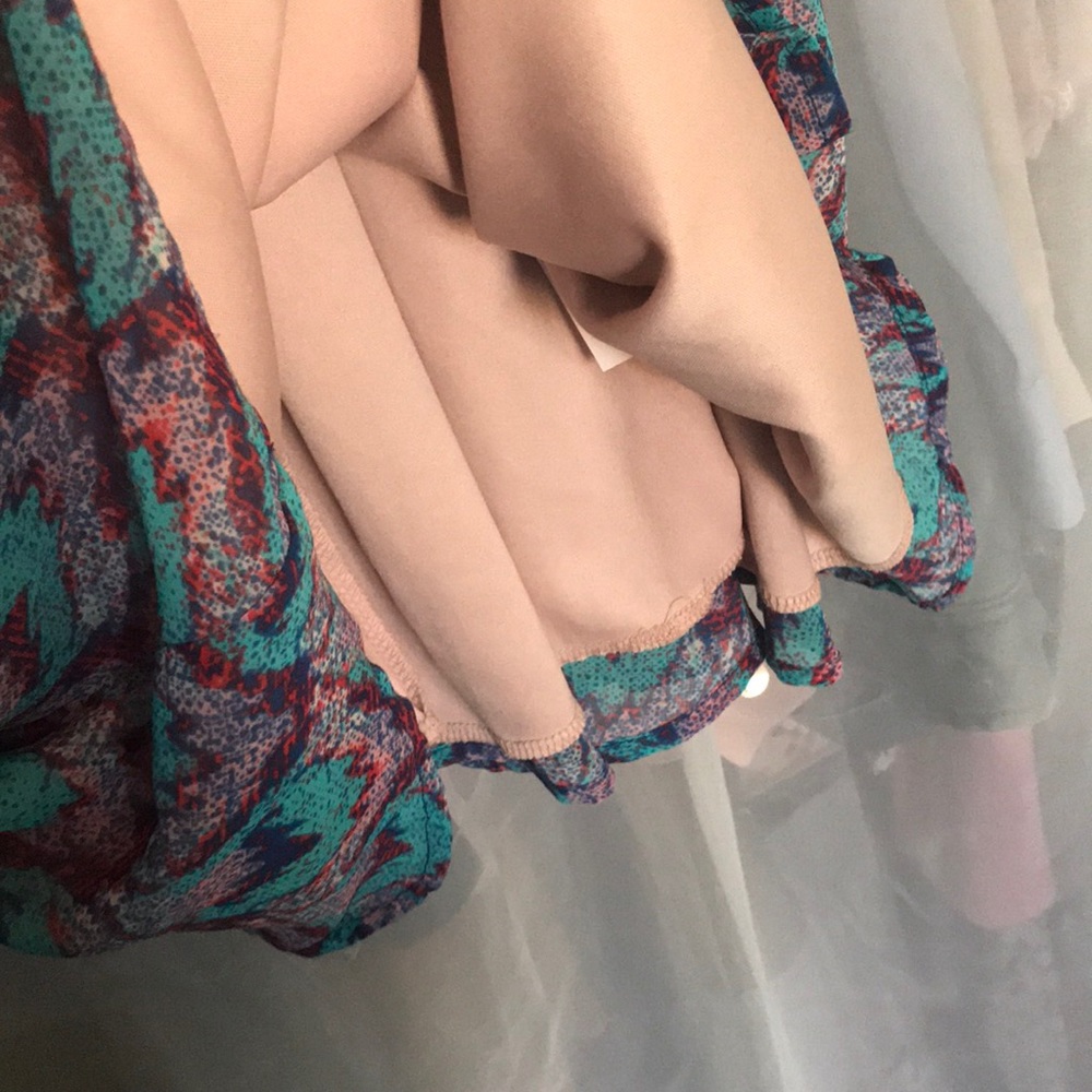 Lush Ruffle dress. Size L - Picture 4 of 6